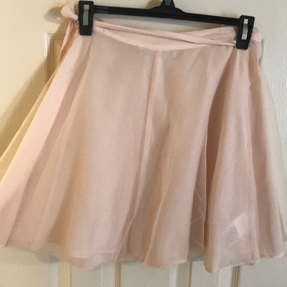 Too small - Picture 2 of 2